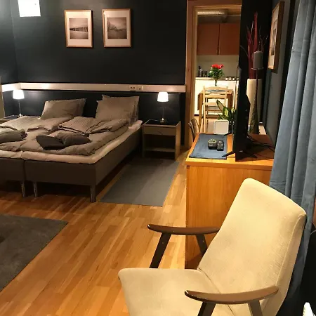 Apartment Taras Rom Og